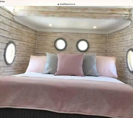 The Boatshack *